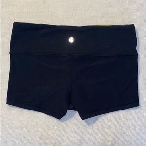 Lululemon Boogie Short *Full-On Luon